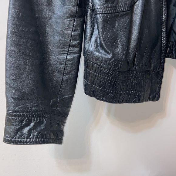 Vintage Leather Jacket - Picture 4 of 10